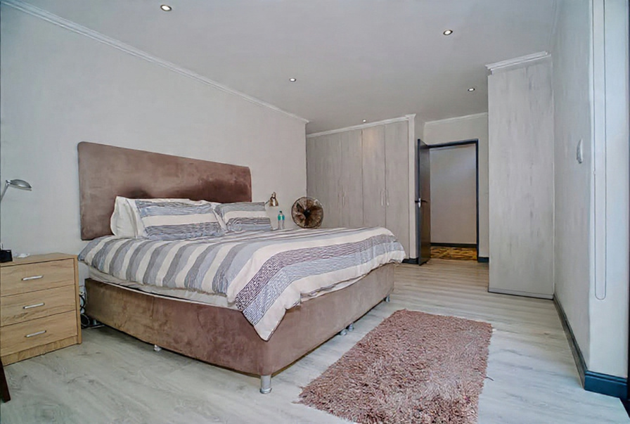 3 Bedroom Property for Sale in Calypso Beach Western Cape